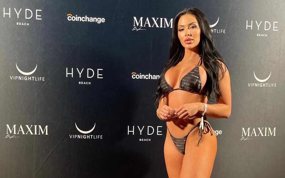 Ambre McKee - VIP Nightlife