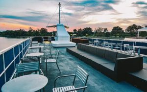Mount Vernon Yacht | Observation Lounge