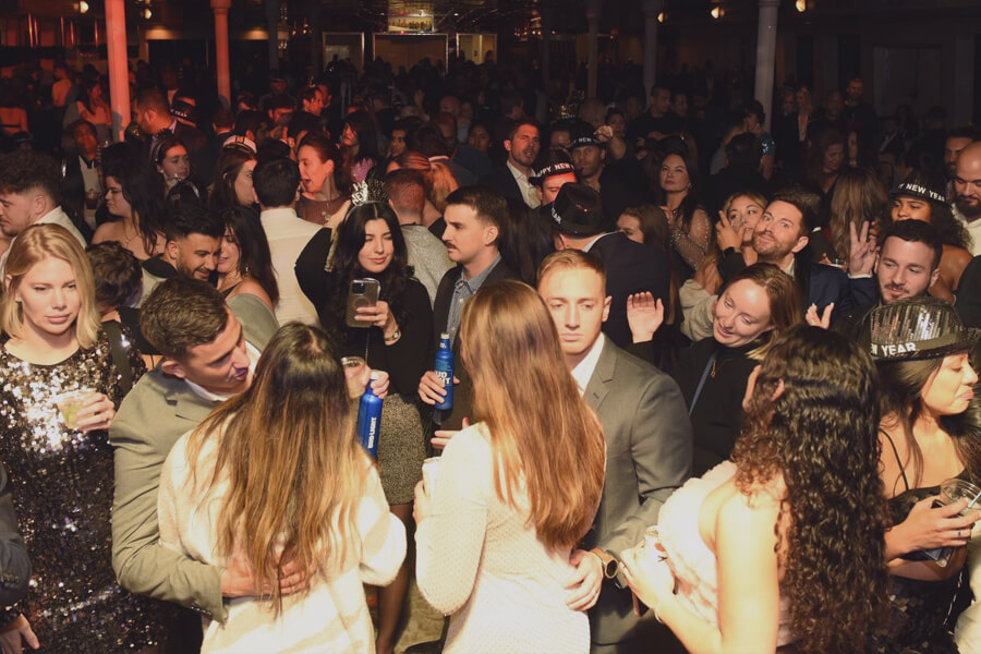 Philadelphia NYE Under the Fireworks Yacht Party