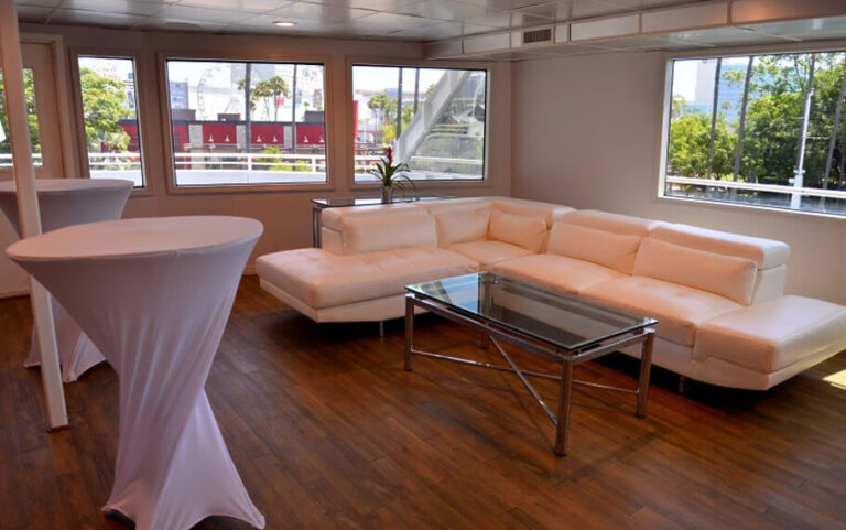 Sir Winston Long Beach Luxury Yacht VIP Nightlife   Sir Winston Long Beach Yacht 5 768x481 