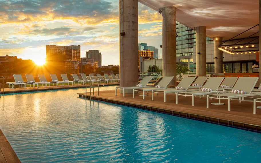 W Nashville Wet Deck