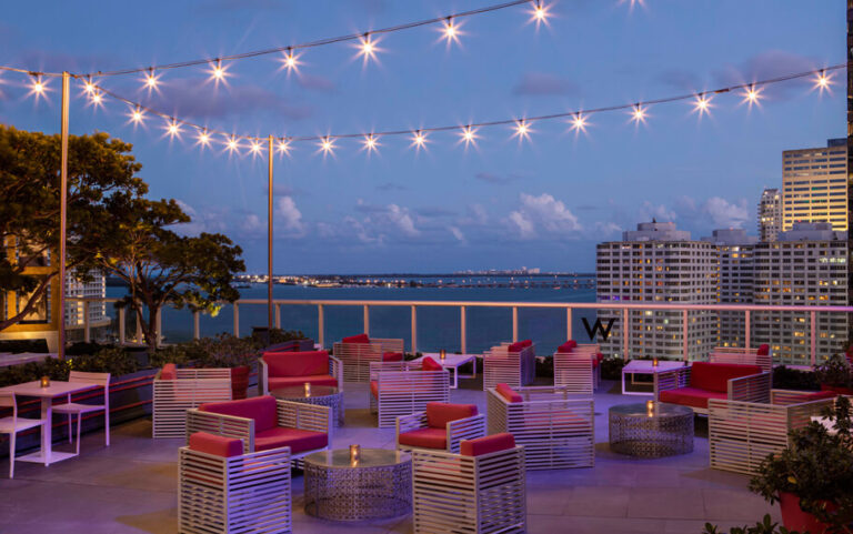 W Miami Downtown - 15th Floor Rooftop Lounge - VIP Nightlife